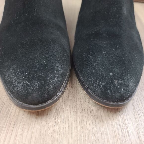 Clarks Sumerset Suede Ankle Booties size 7 - Picture 4 of 9